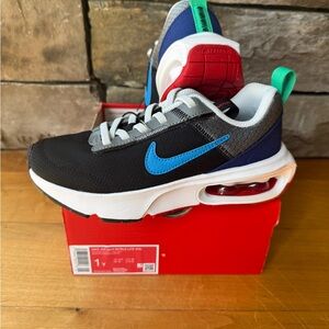 New Boys Nike Air Max shoes 1Y